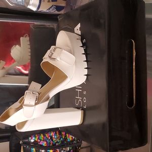 Fashion nova Plat form heel